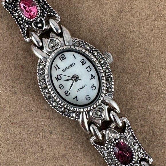 Women's Gruen II Watch with Crystal Accents Gold Tone link Bracelet - Picture 2 of 9